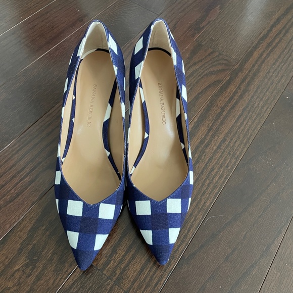 NWOT Banana Republic Gingham Blue/White Checkered Pointy Toe Heels - Picture 4 of 6